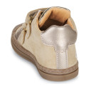 Boots distrait